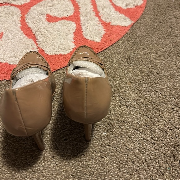 Nine & co. Tan heels - Picture 7 of 11